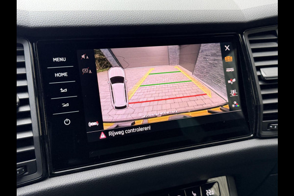Škoda Kodiaq 1.5 TSI Sportline Automaat | Panoramadak | Trekhaak uitklapbaar | Navigatiesysteem | Stoelverwarming voor en achter | Stuurverwa