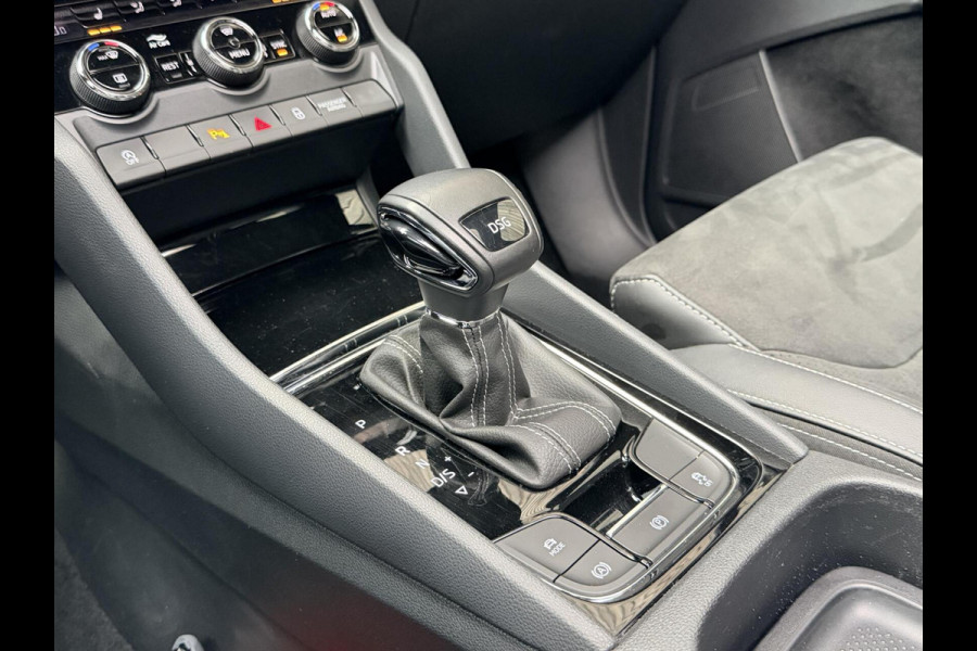Škoda Kodiaq 1.5 TSI Sportline Automaat | Panoramadak | Trekhaak uitklapbaar | Navigatiesysteem | Stoelverwarming voor en achter | Stuurverwa