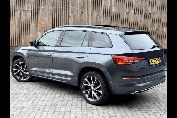 Škoda Kodiaq 1.5 TSI Sportline Automaat | Panoramadak | Trekhaak uitklapbaar | Navigatiesysteem | Stoelverwarming voor en achter | Stuurverwa