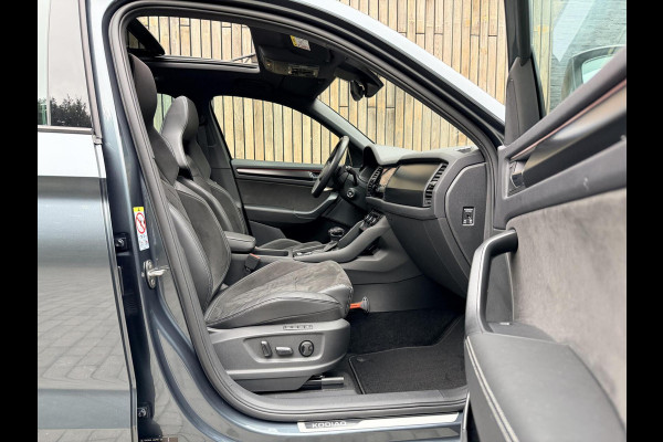 Škoda Kodiaq 1.5 TSI Sportline Automaat | Panoramadak | Trekhaak uitklapbaar | Navigatiesysteem | Stoelverwarming voor en achter | Stuurverwa