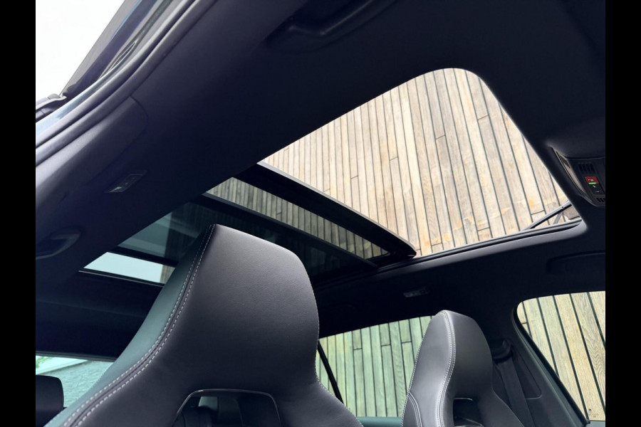 Škoda Kodiaq 1.5 TSI Sportline Automaat | Panoramadak | Trekhaak uitklapbaar | Navigatiesysteem | Stoelverwarming voor en achter | Stuurverwa