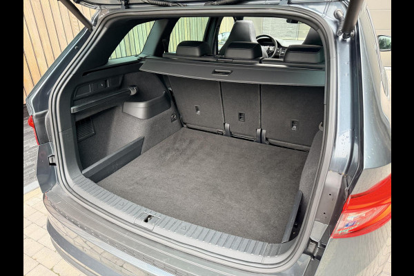 Škoda Kodiaq 1.5 TSI Sportline Automaat | Panoramadak | Trekhaak uitklapbaar | Navigatiesysteem | Stoelverwarming voor en achter | Stuurverwa