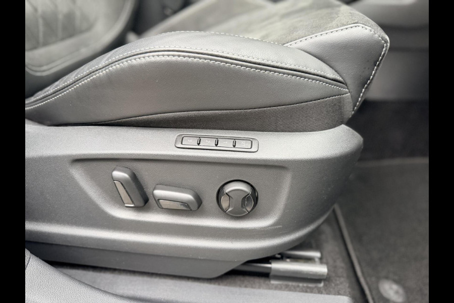 Škoda Kodiaq 1.5 TSI Sportline Automaat | Panoramadak | Trekhaak uitklapbaar | Navigatiesysteem | Stoelverwarming voor en achter | Stuurverwa