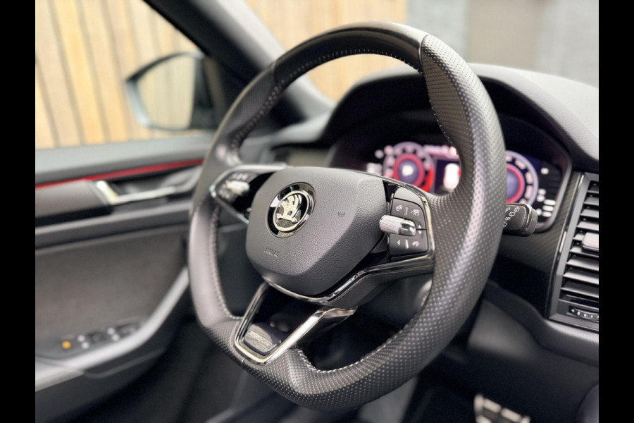 Škoda Kodiaq 1.5 TSI Sportline Automaat | Panoramadak | Trekhaak uitklapbaar | Navigatiesysteem | Stoelverwarming voor en achter | Stuurverwa