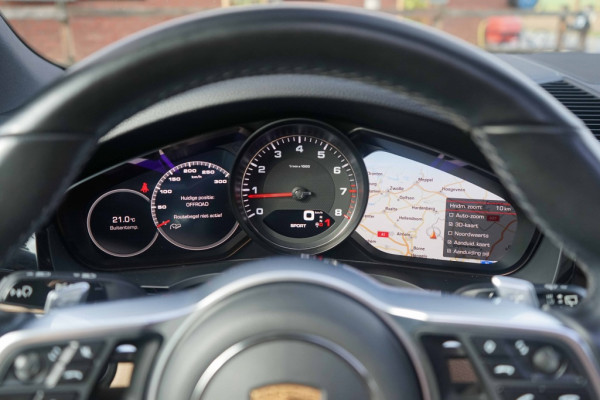 Porsche Cayenne S 2.9 V6-Biturbo 440PK SportChrono/21/Pano/Luchtvering
