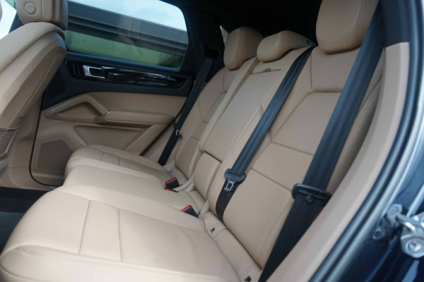Porsche Cayenne S 2.9 V6-Biturbo 440PK SportChrono/21/Pano/Luchtvering