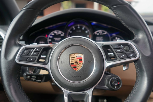 Porsche Cayenne S 2.9 V6-Biturbo 440PK SportChrono/21/Pano/Luchtvering