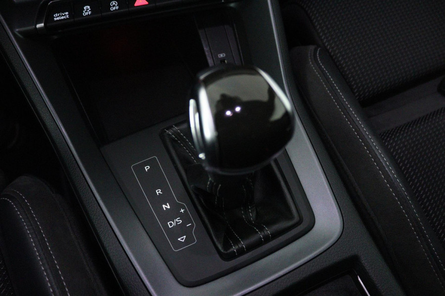 Audi Q3 35 TFSI S Line Pro Line S (DIGITALE COCKPIT, ACHTERUITRIJCAMERA, STOELVERWARMING, PARKEERSENSOREN, AUTOMAAT)