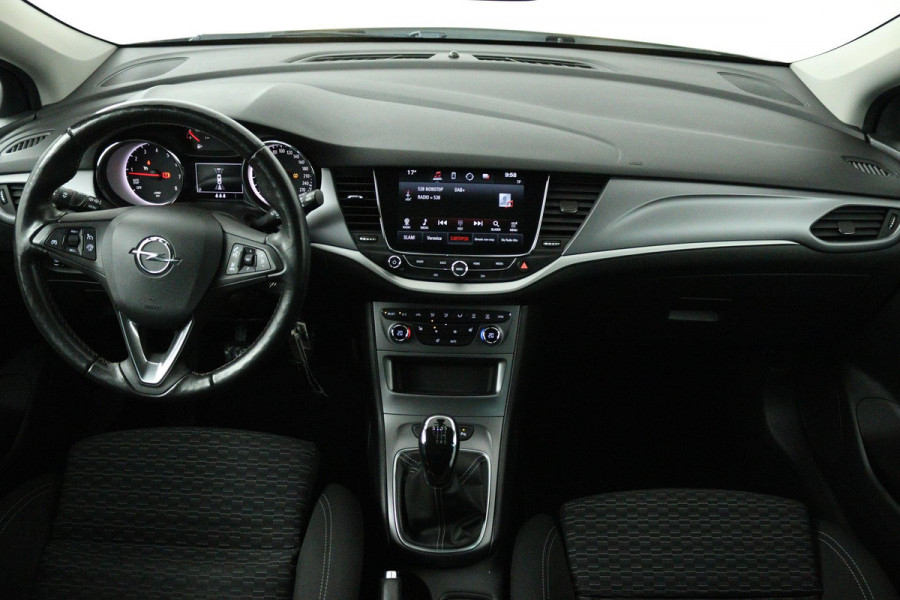 Opel Astra Sports Tourer 1.4 Turbo Online Edition (TREKHAAK, STOELVERWARMING, PARKEERSENSOREN, NAVIGATIE, CRUISE CONTROL)