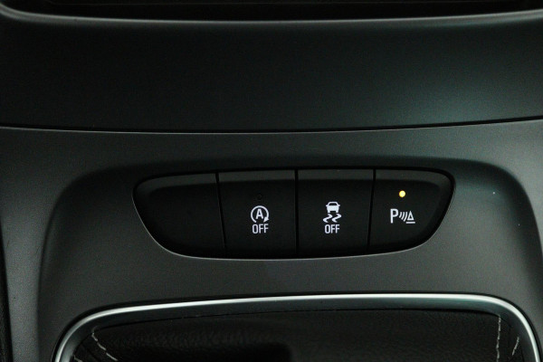 Opel Astra Sports Tourer 1.4 Turbo Online Edition (TREKHAAK, STOELVERWARMING, PARKEERSENSOREN, NAVIGATIE, CRUISE CONTROL)