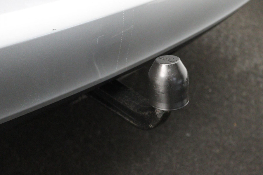 Opel Astra Sports Tourer 1.4 Turbo Online Edition (TREKHAAK, STOELVERWARMING, PARKEERSENSOREN, NAVIGATIE, CRUISE CONTROL)