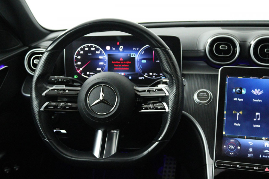 Mercedes-Benz C-Klasse Estate 300 e AMG Line (PANORAMADAK, TREKHAAK, SFEERVERLICHTING, STOELVERMING, ACHTERUITRIJCAMERA, NAVI)