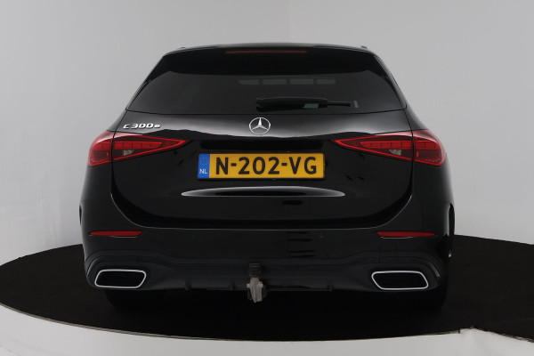 Mercedes-Benz C-Klasse Estate 300 e AMG Line (PANORAMADAK, TREKHAAK, SFEERVERLICHTING, STOELVERMING, ACHTERUITRIJCAMERA, NAVI)