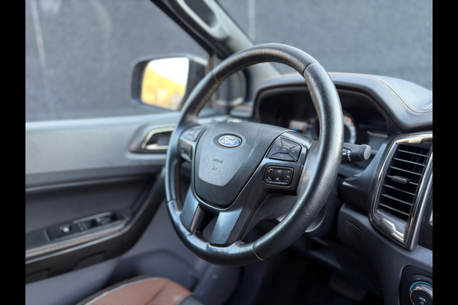 Ford Ranger 3.2 TDCi Wildtrak Supercab - 5 persoons - Zeer mooi