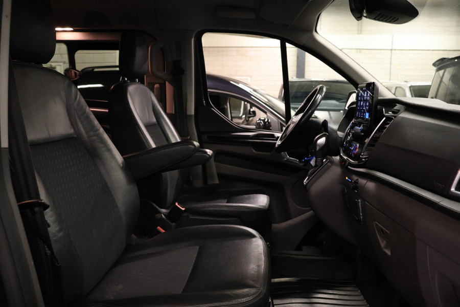 Ford Transit Custom 310 2.0 TDCI Sport DC 170 PK | Navigatie | Camera | CarPlay | Blind Spot | Alarm Klasse 3 | Rijstrooksensor | Trekhaak | L+R Schuifdeur | Maxton spoilerkit | Dubbel cabine | NAP Logisch | NL Auto | Nieuwe APK