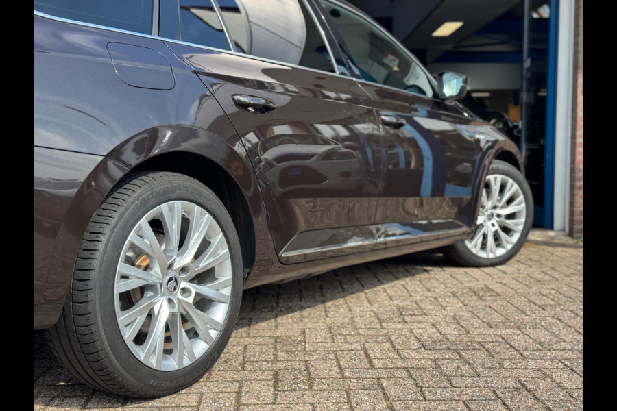 Škoda Superb Combi 1.4 TSI iV Sportline Business 2021 Full!