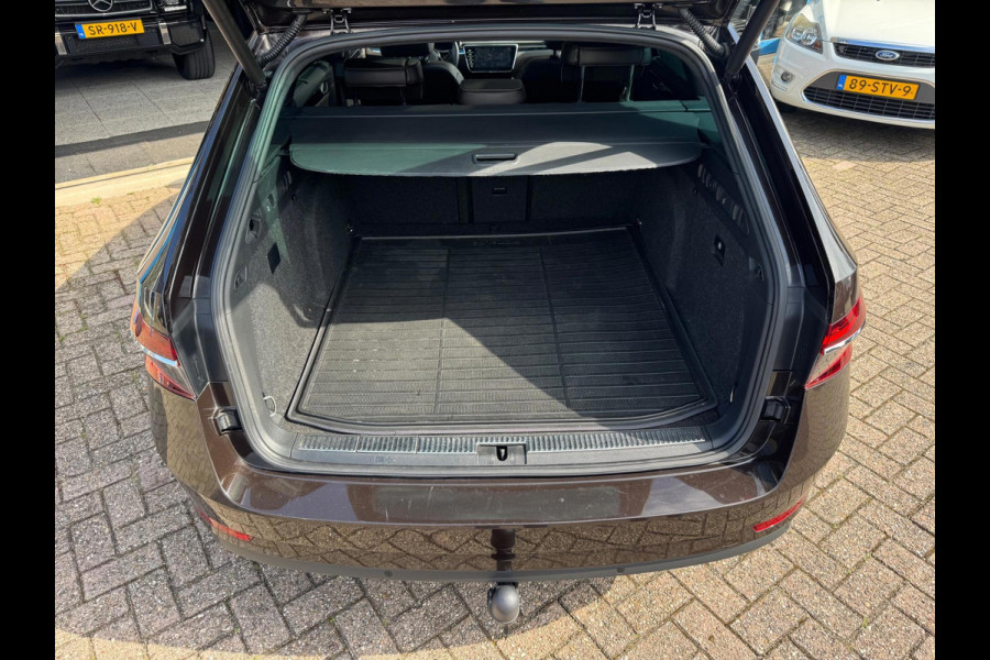 Škoda Superb Combi 1.4 TSI iV Sportline Business 2021 Full!