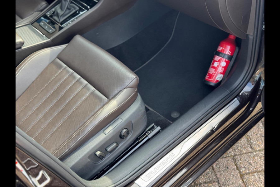 Škoda Superb Combi 1.4 TSI iV Sportline Business 2021 Full!