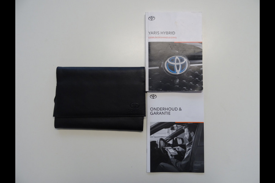 Toyota Yaris 1.5 Hybrid Dynamic * LED * CAMERA * NAVIGATIE !!