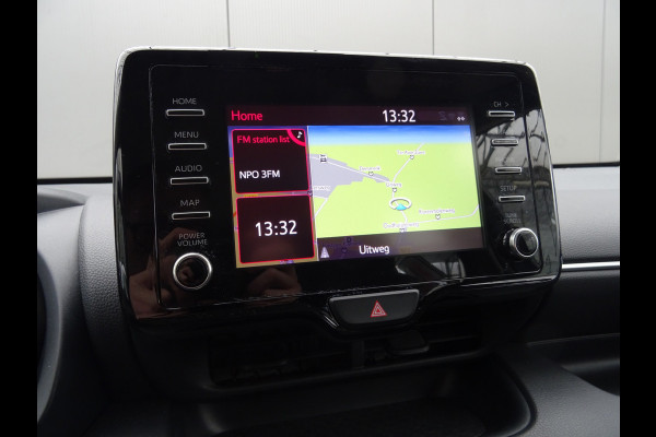 Toyota Yaris 1.5 Hybrid Dynamic * LED * CAMERA * NAVIGATIE !!