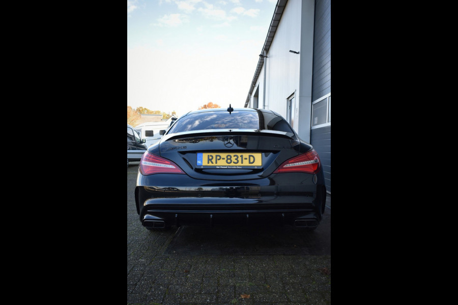 Mercedes-Benz CLA-Klasse AMG 45 4MATIC