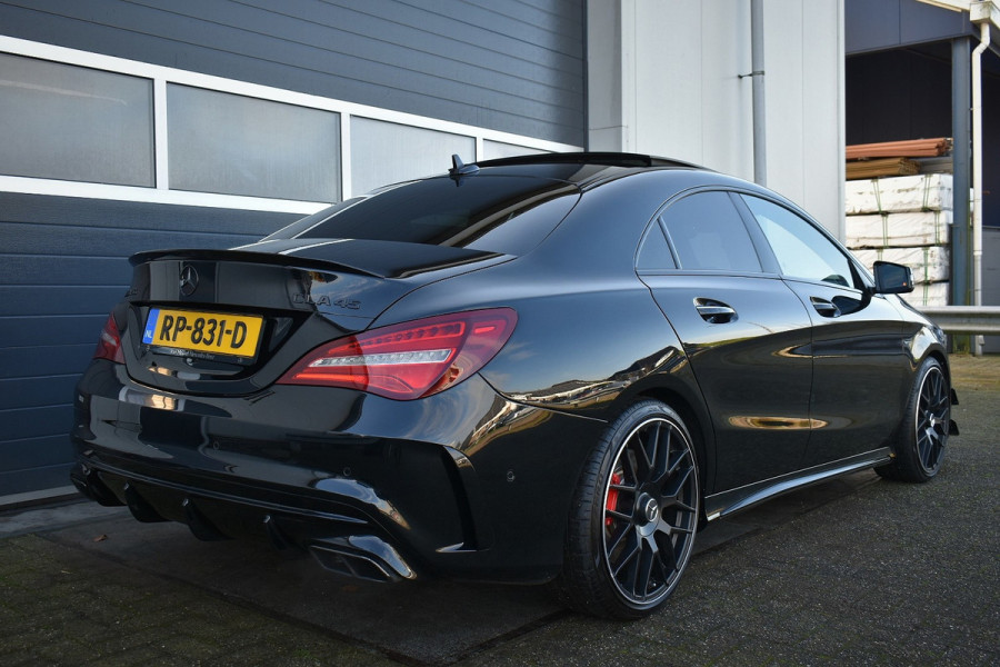 Mercedes-Benz CLA-Klasse AMG 45 4MATIC
