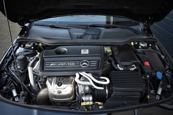 Mercedes-Benz CLA-Klasse AMG 45 4MATIC