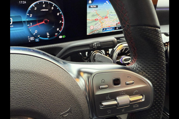 Mercedes-Benz CLA-Klasse Shooting Brake 180 AMG PANORAMADAK