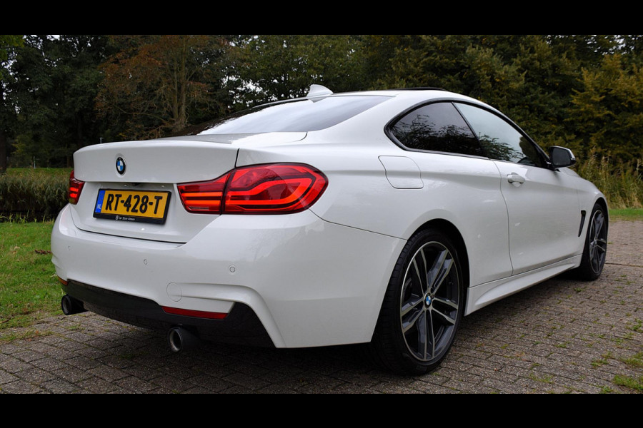 BMW 4 Serie Coupé 440i High Executive*M-Pakket*Dak*Keyless*Head-up*VOL!!!