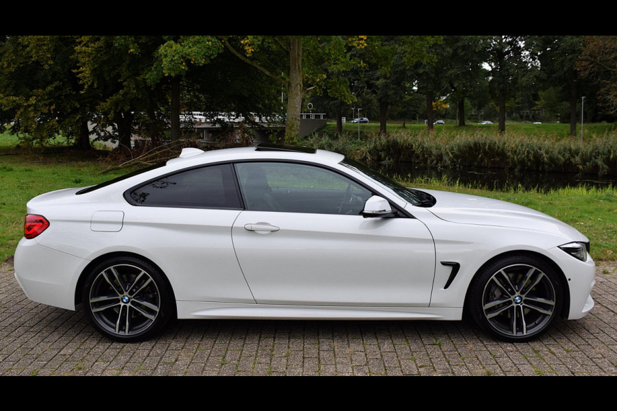 BMW 4 Serie Coupé 440i High Executive*M-Pakket*Dak*Keyless*Head-up*VOL!!!