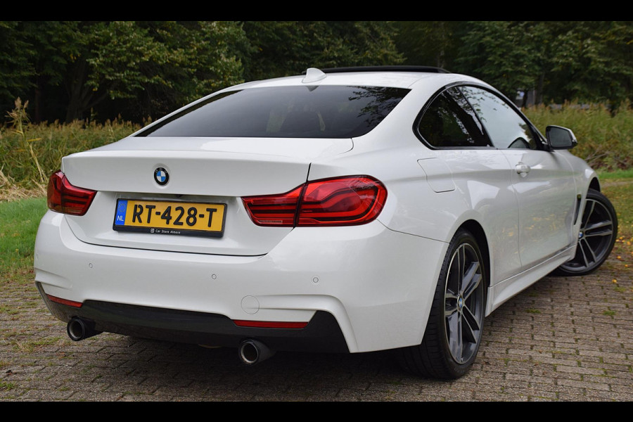 BMW 4 Serie Coupé 440i High Executive*M-Pakket*Dak*Keyless*Head-up*VOL!!!