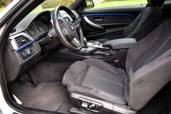 BMW 4 Serie Coupé 440i High Executive*M-Pakket*Dak*Keyless*Head-up*VOL!!!