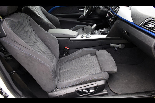 BMW 4 Serie Coupé 440i High Executive*M-Pakket*Dak*Keyless*Head-up*VOL!!!