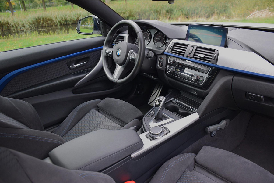 BMW 4 Serie Coupé 440i High Executive*M-Pakket*Dak*Keyless*Head-up*VOL!!!