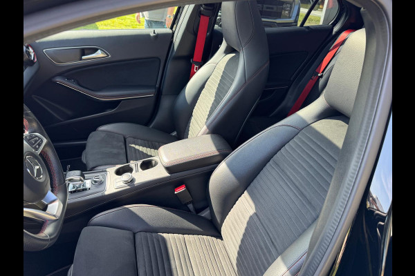 Mercedes-Benz A-Klasse GLA45 AMG 4MATIC Premium NW MODEL!
