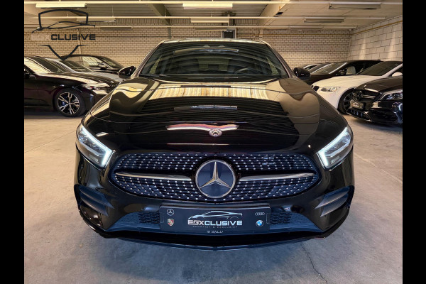 Mercedes-Benz A-Klasse 250 e AMG/Pano/MBUX