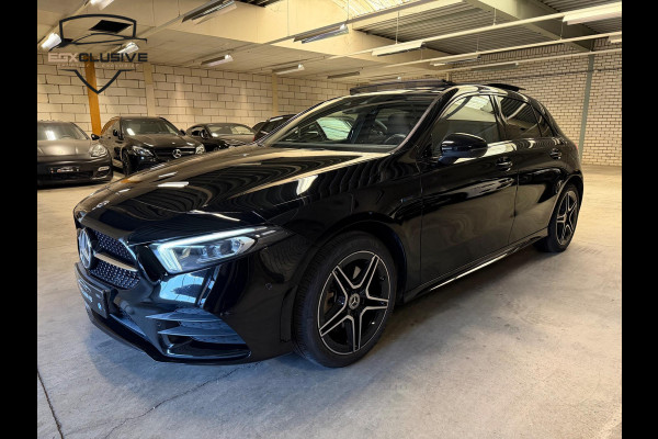 Mercedes-Benz A-Klasse 250 e AMG/Pano/MBUX