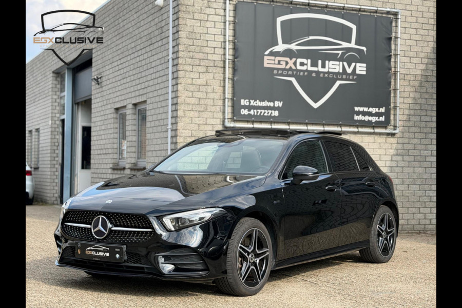 Mercedes-Benz A-Klasse 250 e AMG/Pano/MBUX