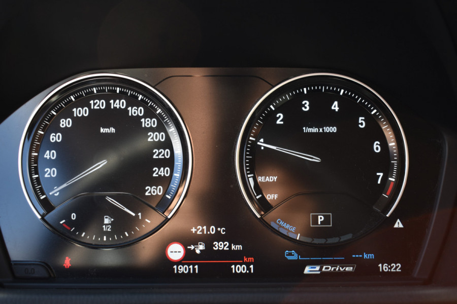 BMW X2 xDrive25e EXECUTIVE EDITION CAMERA/LEDER/HEAD-UP
