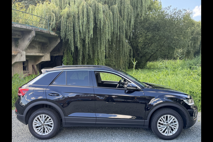 Volkswagen T-Roc TSI 115PK LIFE NAVI/VIRTUAL/STOELVERW.