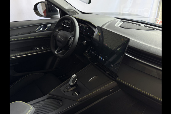 Lynk & Co 01 MORE 276PK 4 CYL NIEUWSTE MODEL HARMAN KARDON LEDER PANO. 15'4 INCH NAVI 360.CAM 20''LMV  ELEK.STOEL/GEHEUGEN STUUR.VERW 07/25 4 JAAR FABRIEKSGARANTIE
