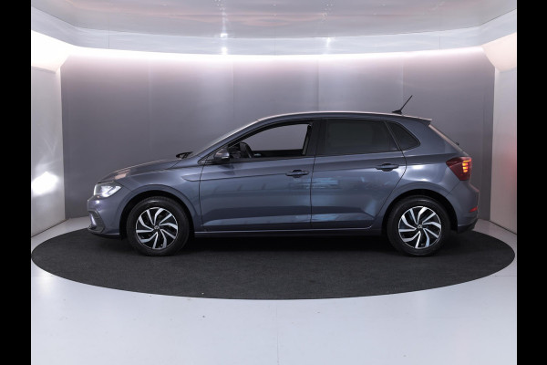 Volkswagen Polo 1.0 TSI Life 95pk | verlengde garantie | Navigatie | parkeersensoren | stoelverwarming