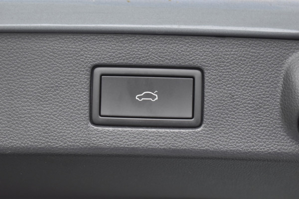 Volkswagen Arteon Shooting Brake eHYBRID 218PK DSG ELEGANCE BUSINESS+ LEDER/VIRTUAL/PANORAMADAK Volkswagen Arteon Shooting Brake eHYBRID 218PK DSG ELEGANCE BUSINESS+ LEDER/VIRTUAL/PANORAMADAK