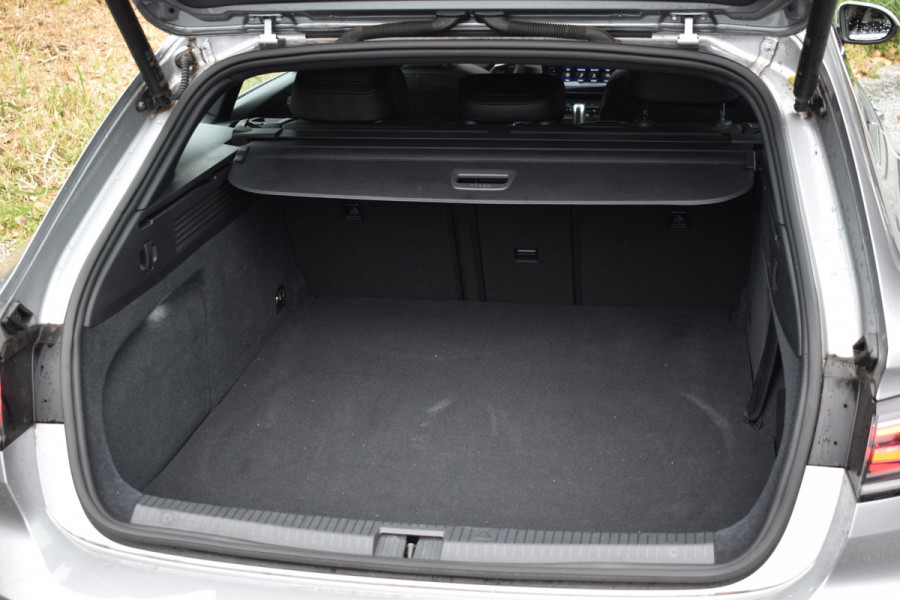 Volkswagen Arteon Shooting Brake eHYBRID 218PK DSG ELEGANCE BUSINESS+ LEDER/VIRTUAL/PANORAMADAK Volkswagen Arteon Shooting Brake eHYBRID 218PK DSG ELEGANCE BUSINESS+ LEDER/VIRTUAL/PANORAMADAK