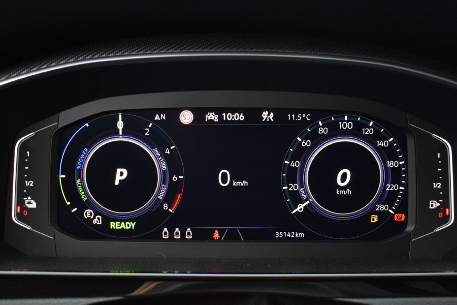 Volkswagen Arteon Shooting Brake eHYBRID 218PK DSG ELEGANCE BUSINESS+ LEDER/VIRTUAL/PANORAMADAK Volkswagen Arteon Shooting Brake eHYBRID 218PK DSG ELEGANCE BUSINESS+ LEDER/VIRTUAL/PANORAMADAK