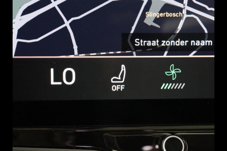 Lynk & Co 01 1.5 Plug In | Panoramadak | Infinity by Harman | Camera | Adaptive cruise | Stoelverwarming | Carplay | Memory | Full LED | PHEV
