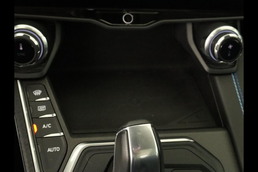 Lynk & Co 01 1.5 Plug In | Panoramadak | Infinity by Harman | Camera | Adaptive cruise | Stoelverwarming | Carplay | Memory | Full LED | PHEV