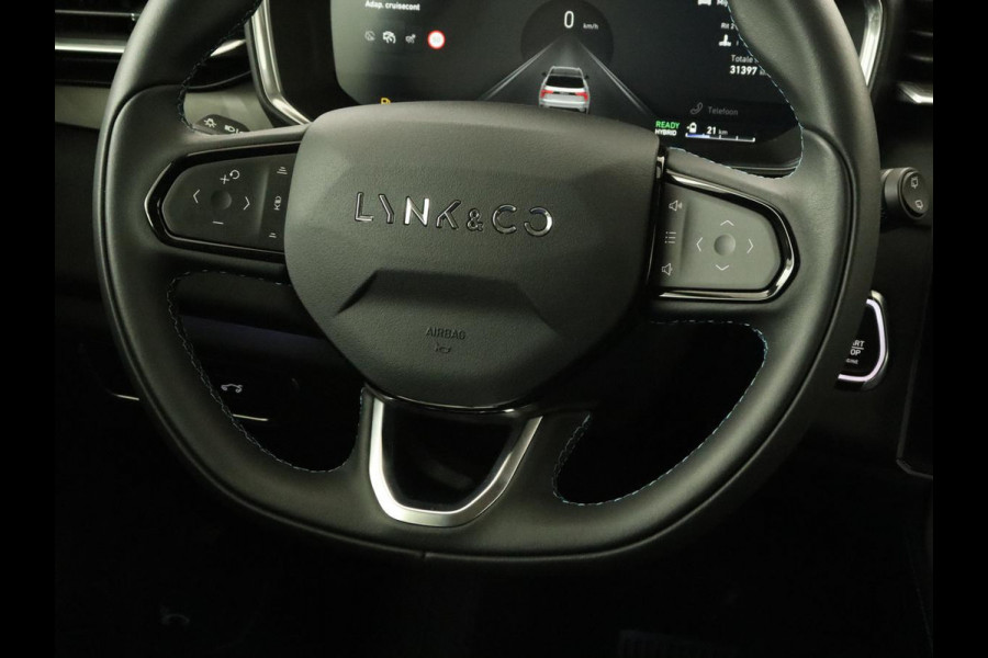 Lynk & Co 01 1.5 Plug In | Panoramadak | Infinity by Harman | Camera | Adaptive cruise | Stoelverwarming | Carplay | Memory | Full LED | PHEV