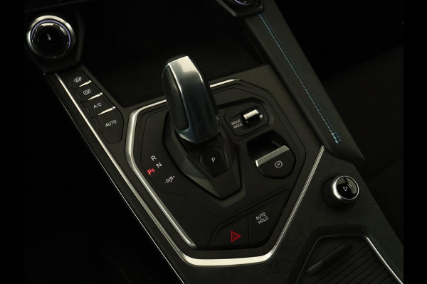 Lynk & Co 01 1.5 Plug In | Panoramadak | Infinity by Harman | Camera | Adaptive cruise | Stoelverwarming | Carplay | Memory | Full LED | PHEV