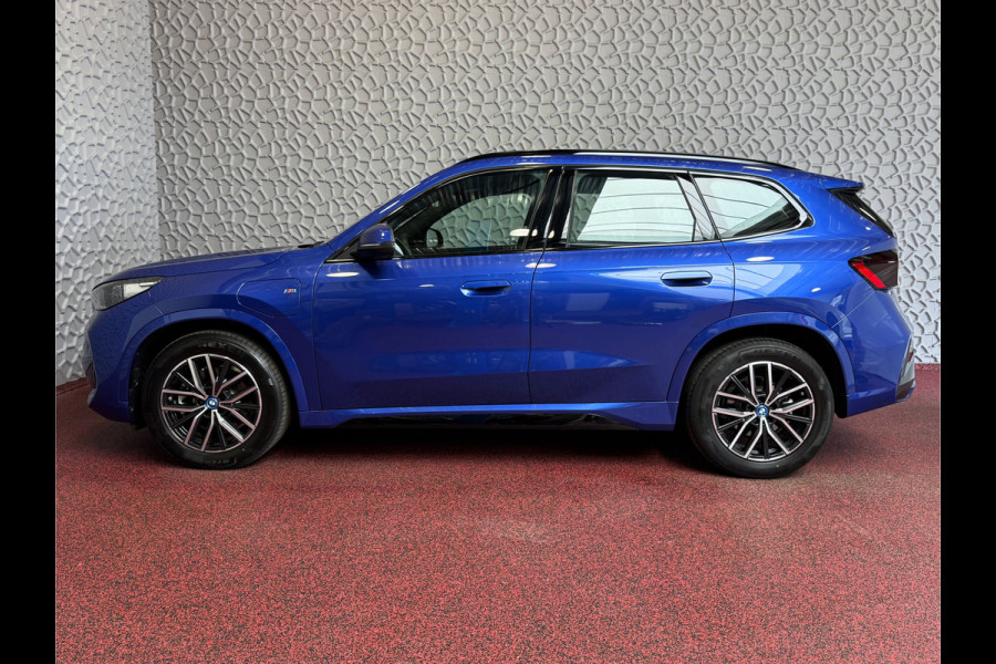 BMW X1 XDRIVE 25E PHEV M-SPORT LED ELEK.KLEP NAVI STOELVERW M-SHADOW LINE CARPLAY/ANDROID ZWARTE.HEMEL PHEV PLUG IN HYBRID AWD 4X4 4WD